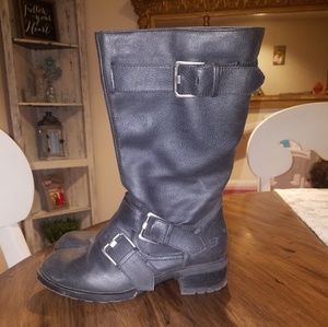 Skechers boots size 6.5